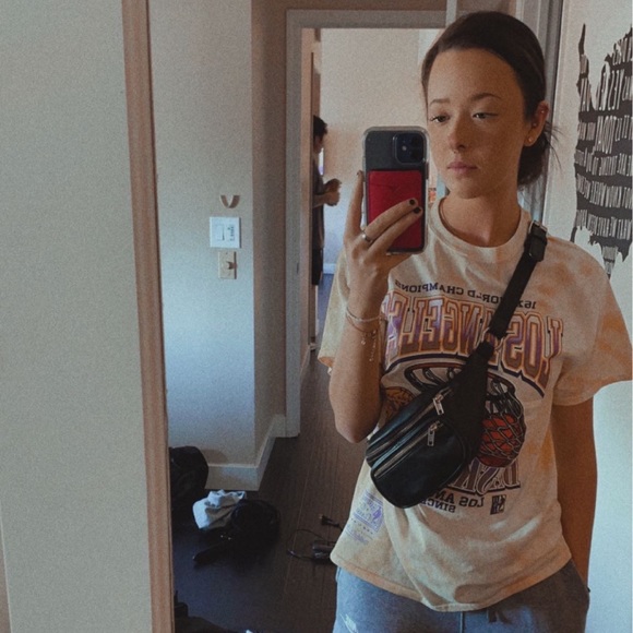 jus window shoppin - Picture 1 of 1